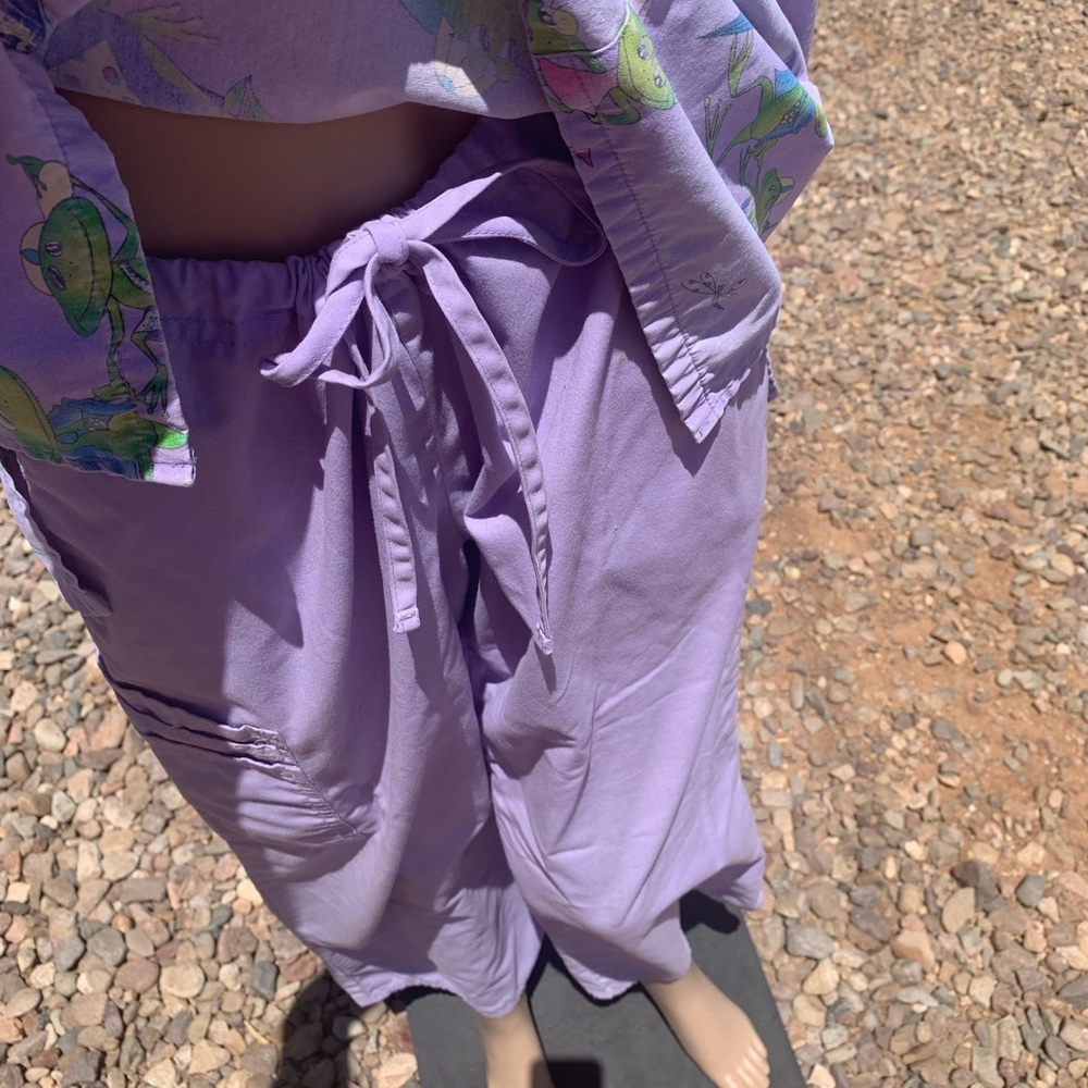 Scrub Set - Picture 7 of 7